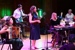Mitzi and her children, Andrew Laws, Holly Laws and Ashby Laws.